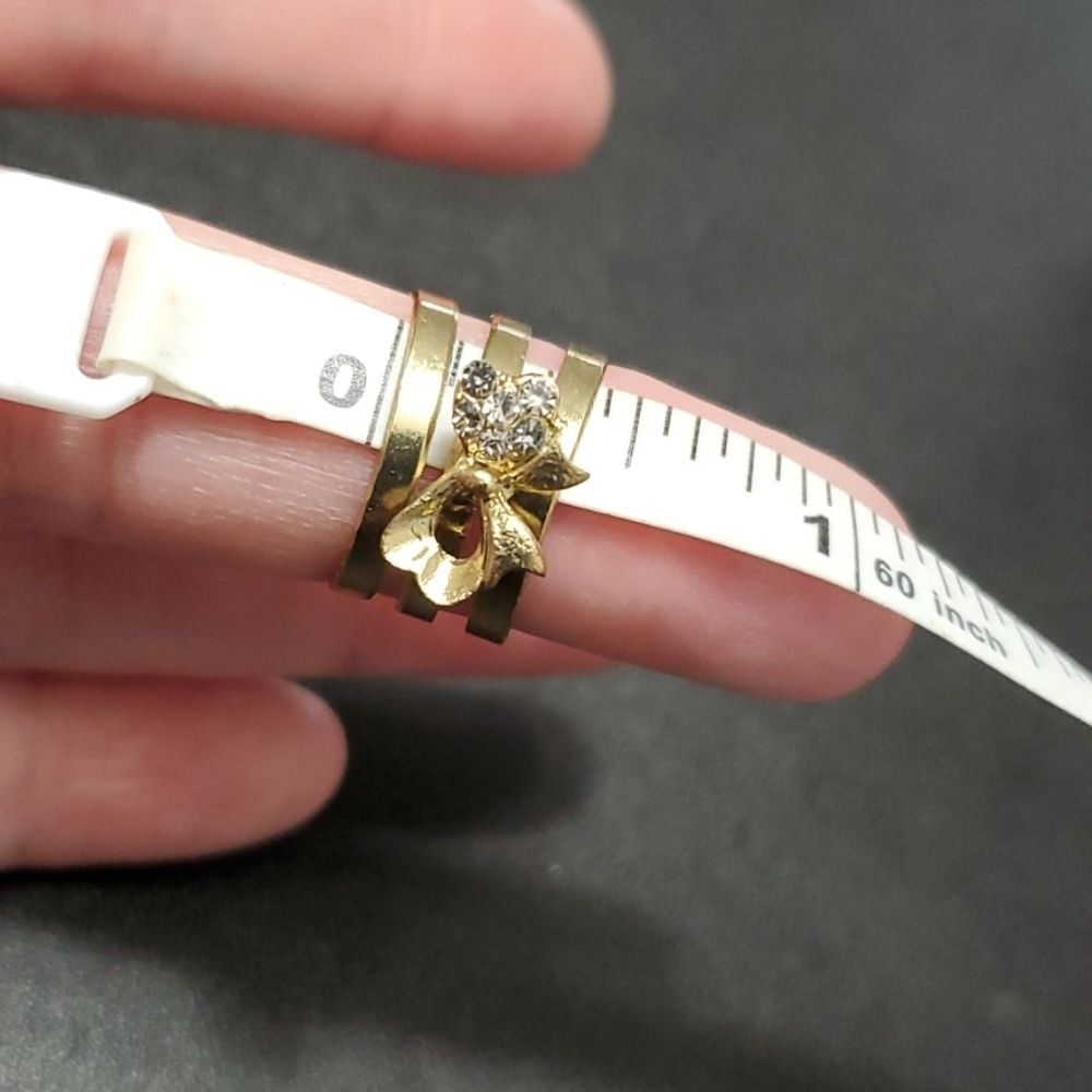 Gold tone bow ring adjustable - Picture 8 of 10